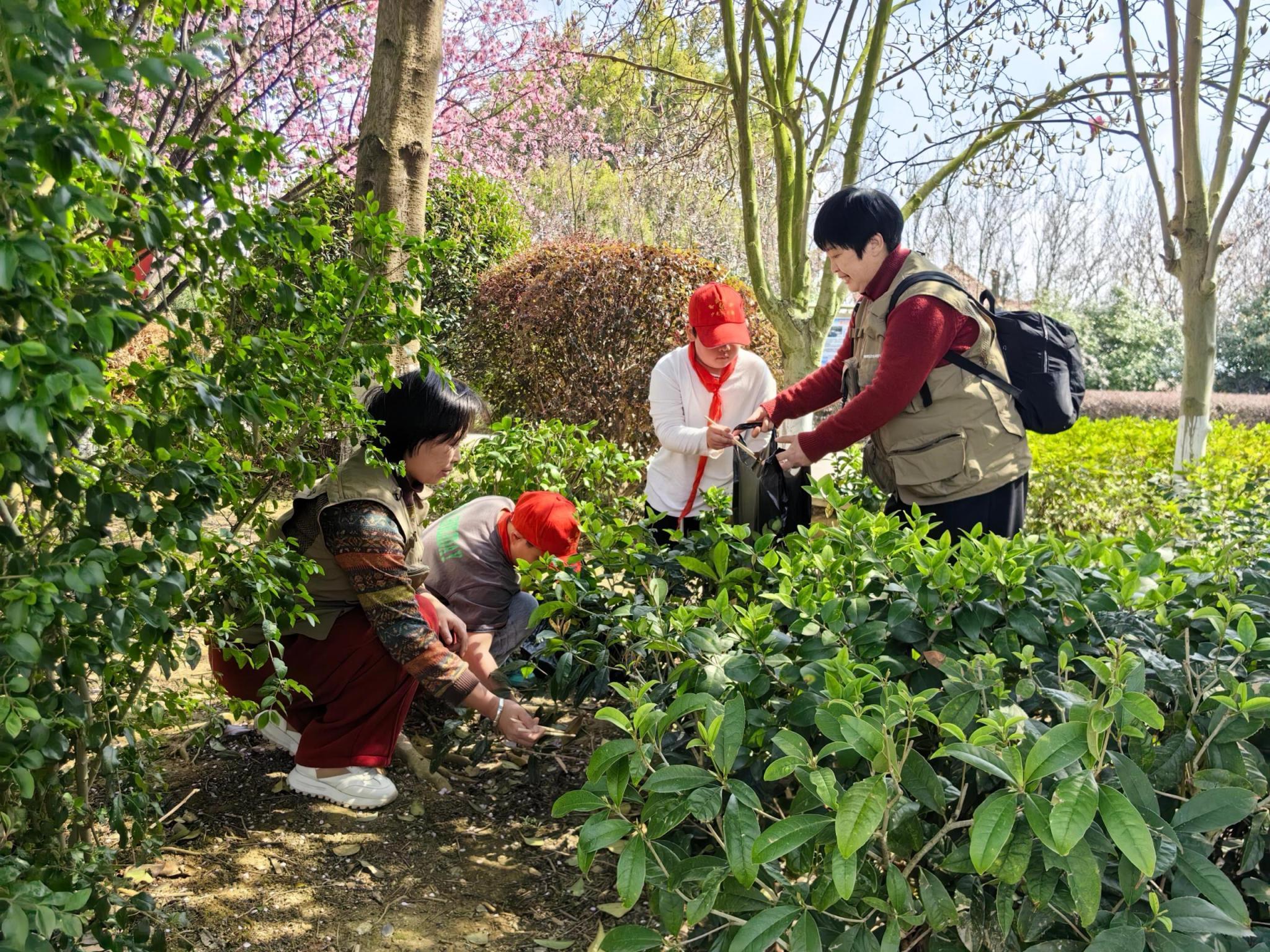 1772786466867006140.jpg 3.5溆浦学雷锋活动1.jpg